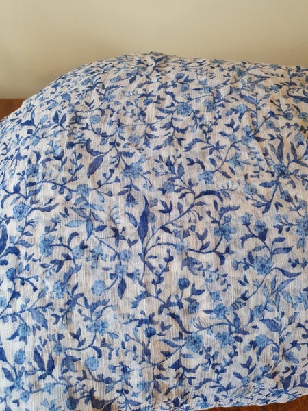 Bulk Blue and White Floral Fabric Carousel 2