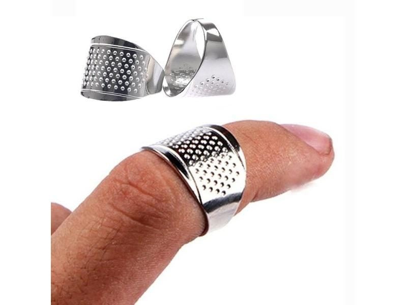 1Pcs Thimble Finger Protector Household Sewing Tools DIY Quilting Craft Carousel 1