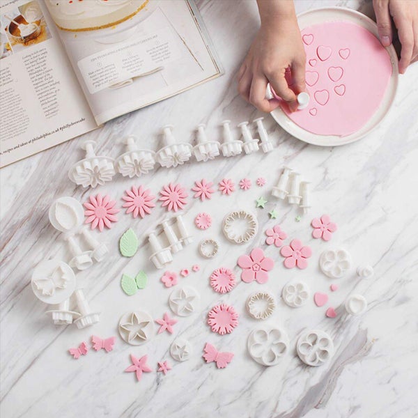 33 Piece Fondant Cake Cookie Plunger Collection62937628281859111