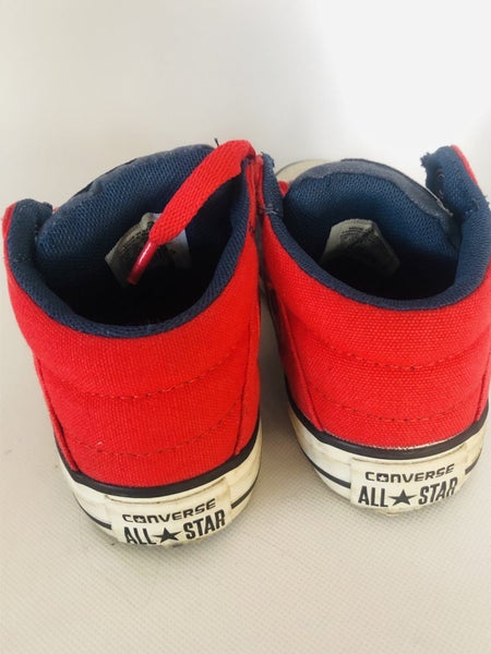 Converse US11 child’s shoes Carousel 2