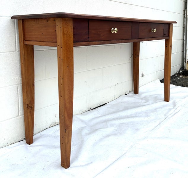 Absolutely Beautiful Recycled Kauri Hall Table... Excellent CONDITION Carousel 1