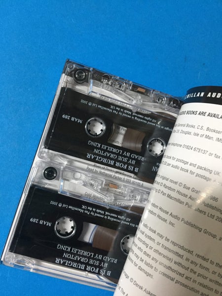 Sue Grafton: B Is For Burglar (AudioBook Cassette) Carousel 3