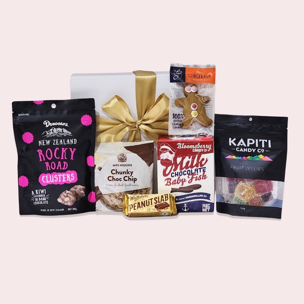 Kids Deluxe Treats - Gift Box Carousel 1