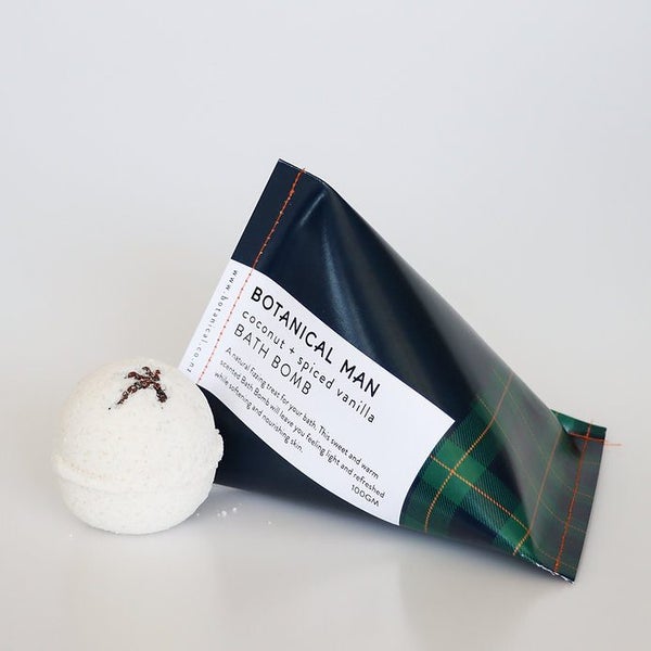 Botanical Man - Mens Bath Bomb - Coconut + Spiced Vanilla Carousel 1