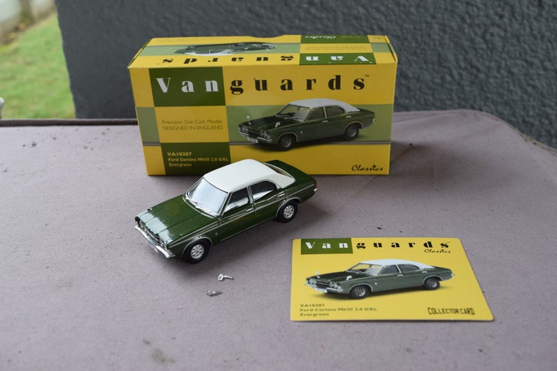 Ford Cortina Mark 3 - Green - 1/43 Carousel 1