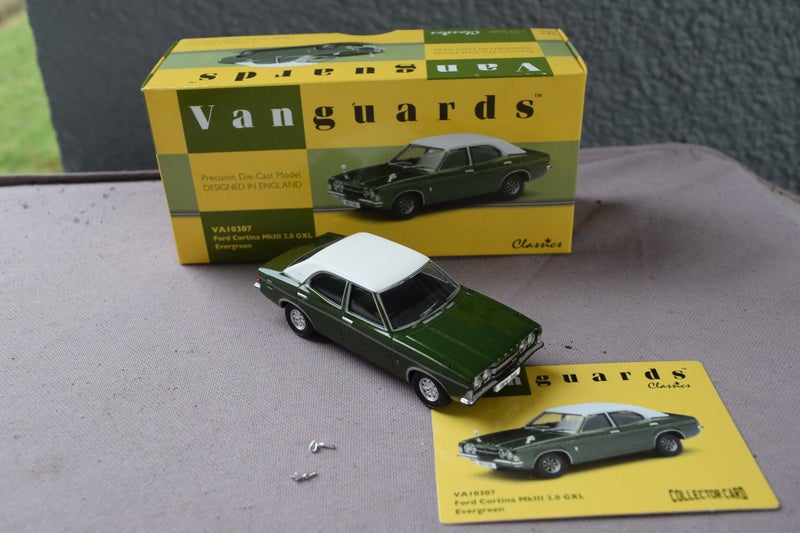 Ford Cortina Mark 3 - Green - 1/43 Carousel 2