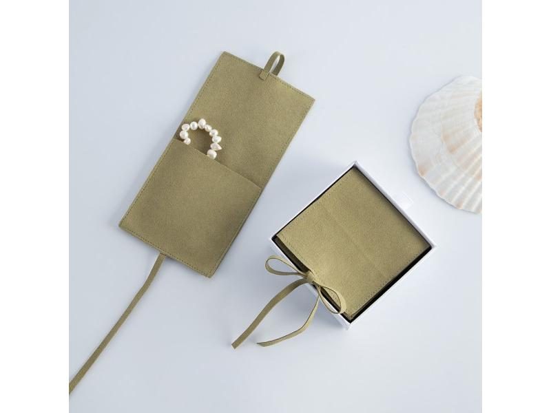 10pcs Velvet Jewelry Packaging Pouches Chic Wedding Favor Bags Cream Microfiber Carousel 2