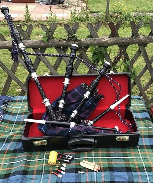 Great Highland Bagpipe Full Size Silver Mounts Bagpipes Rosewood Black Bagpipe Carousel 1