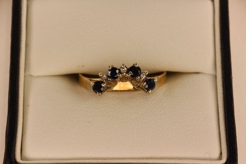 9ct Sapphire & Diamond ring Carousel 8