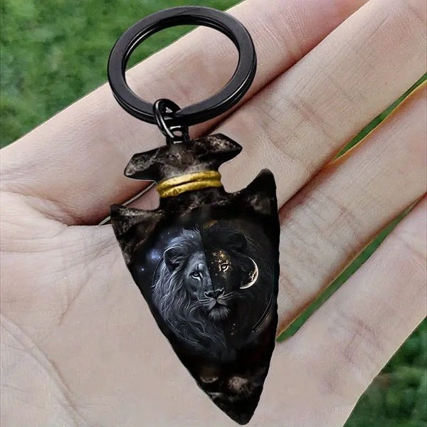 Black Lion Inverted Triangle Keychain - NEW64193300107137111