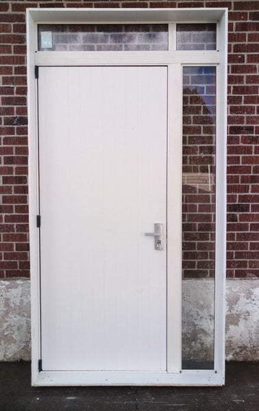 Entrance Door 1400 W x 2690 H [#4320 MA] Carousel 2