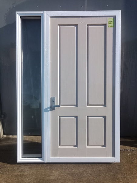 Entrance Door with Side Light 1380 W x 2010 H [#4301 SF] Carousel 1