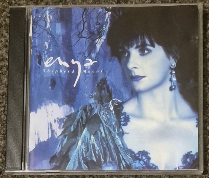 Enya - sheppards moon Carousel 1