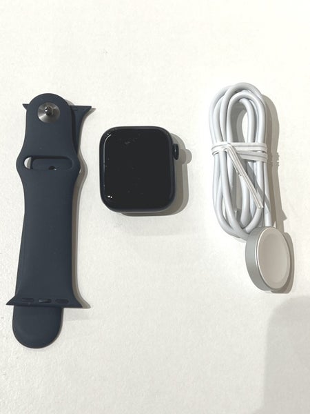 DT Deal! Apple Watch Series 9 GPS 41mm Midnight Alum Midnight Sport Band (S/M) Carousel 1