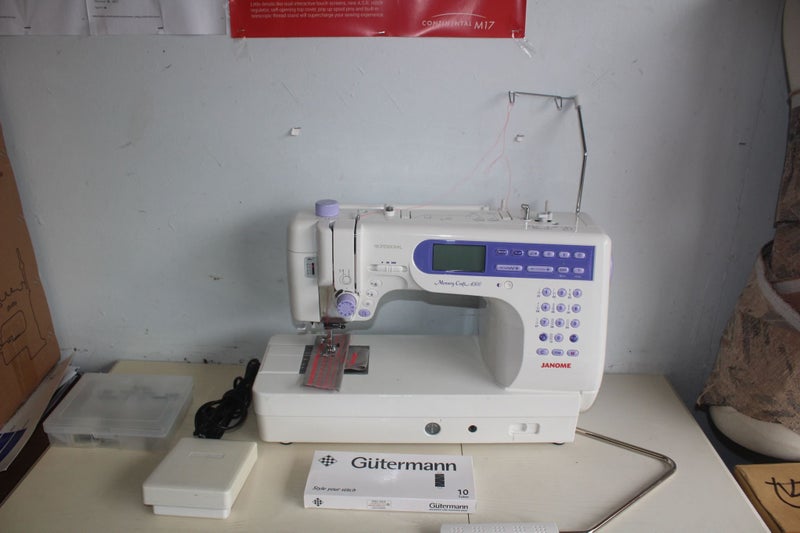 JANOME MEMORY CRAFT 6500P SPECIAL 20 % OFF Carousel 1
