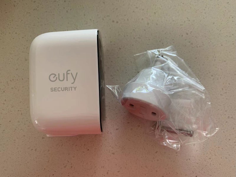 eufyCam 2C Wire-Free Spotlight Add-ON Camera Carousel 2