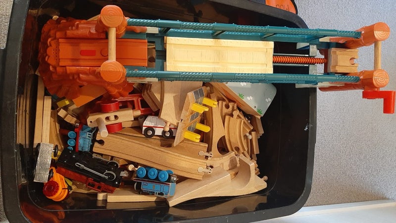 Thomas train wood toy tracks, table Carousel 2