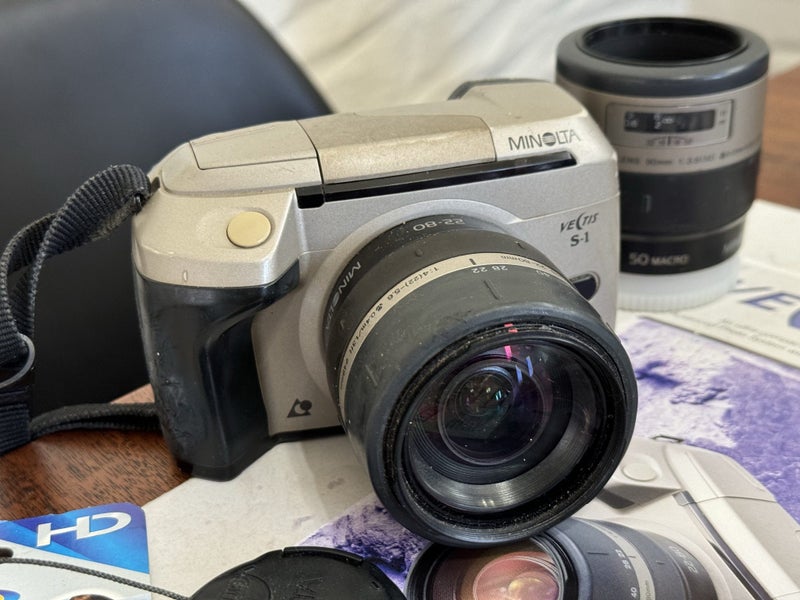 Minolta Vectis S-1 APS SLR film Camera Carousel 2