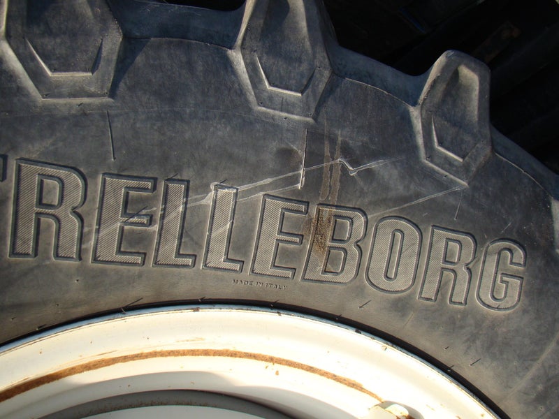 Valtra T162 Carousel 11