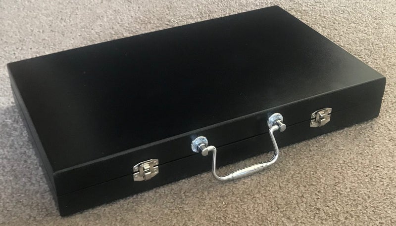 WOODEN BACKGAMMON SET - LARGE CASE Carousel 2