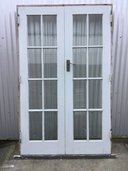 Colonial-style French Doors 1265w x 2045h Carousel 1
