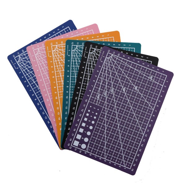 1pcs A5 PVC Cutting Mat Cutting Board Workbench Patchwork Sewing Carousel 2