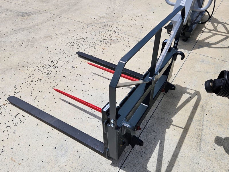 Adjustable Pallet Forks 2000KG rated - $2500+GST Carousel 2