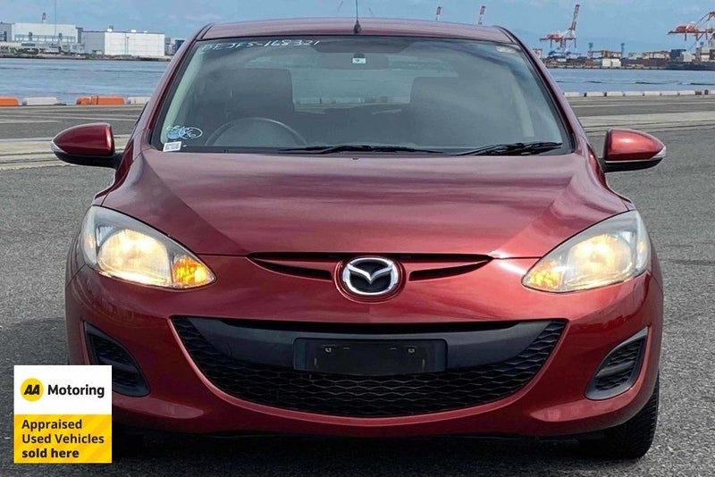 2014 Mazda Demio SkyActive62863261766402112