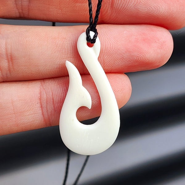 Natural Hand Carved Maori Bone Carving Pendant Necklace - Whale Tail Hook Carousel 1