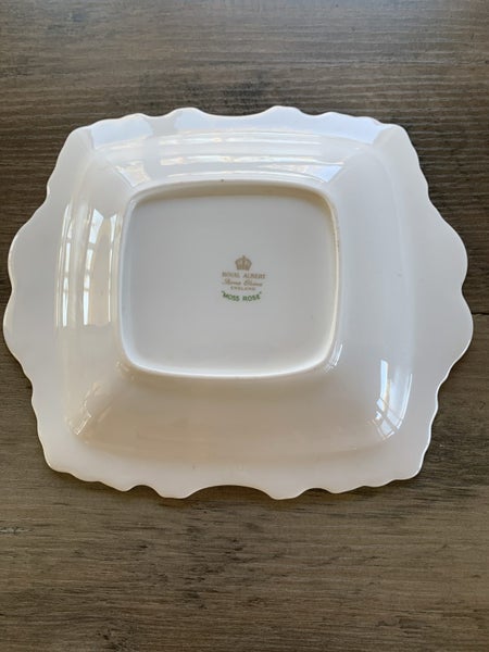 Royal Albert Moss Rose dish Carousel 2