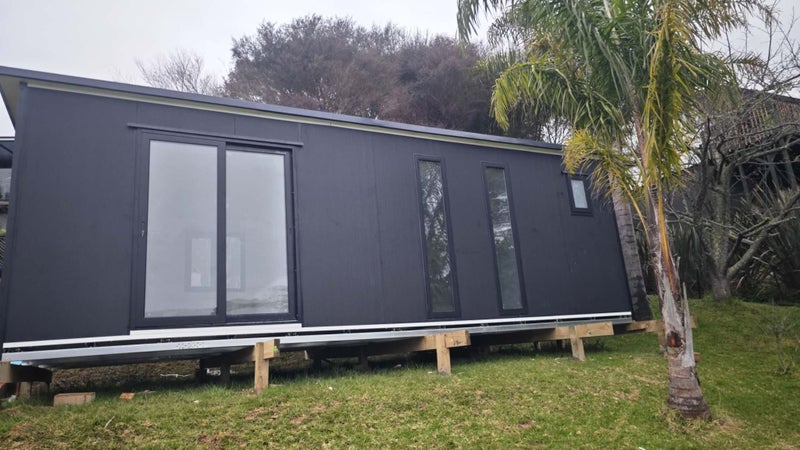 Tiny Home/transportable building10mx3m Carousel 2