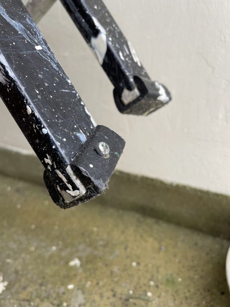 Rubber feet or Sliding door guides Carousel 5