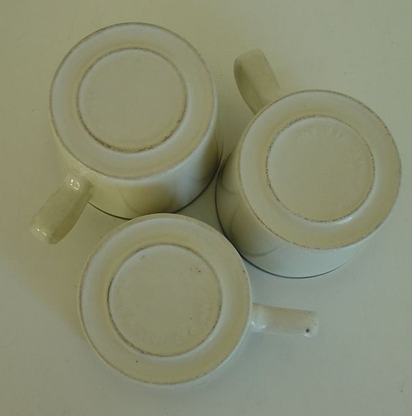 Crown Lynn Cups and Saucers x 3 Carousel 2