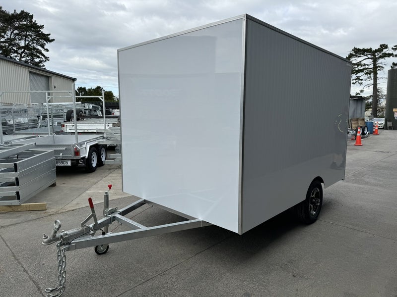 Enclosed Medium Enclosed Trailer Extra Wide64026881155329111