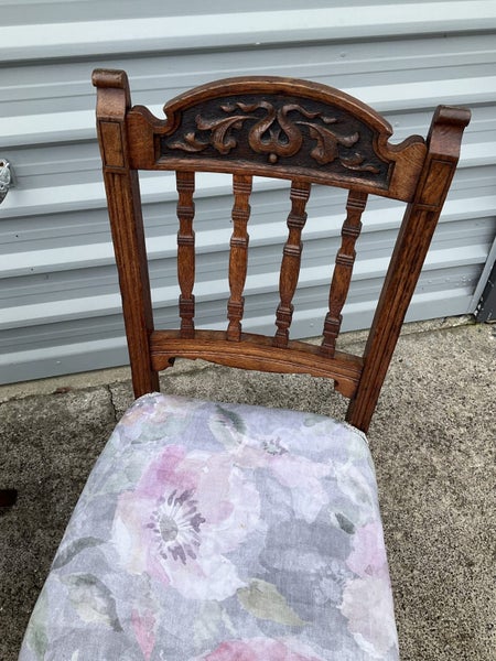 Beautiful oak chairs Carousel 2