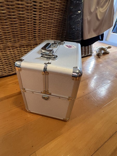Make Up carry Case. Dancing. Acting. Carousel 2