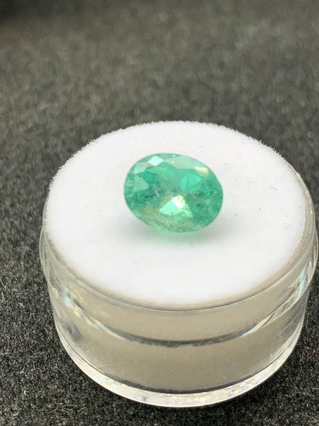 Natural 2.53ct Colombian Emerald Carousel 1