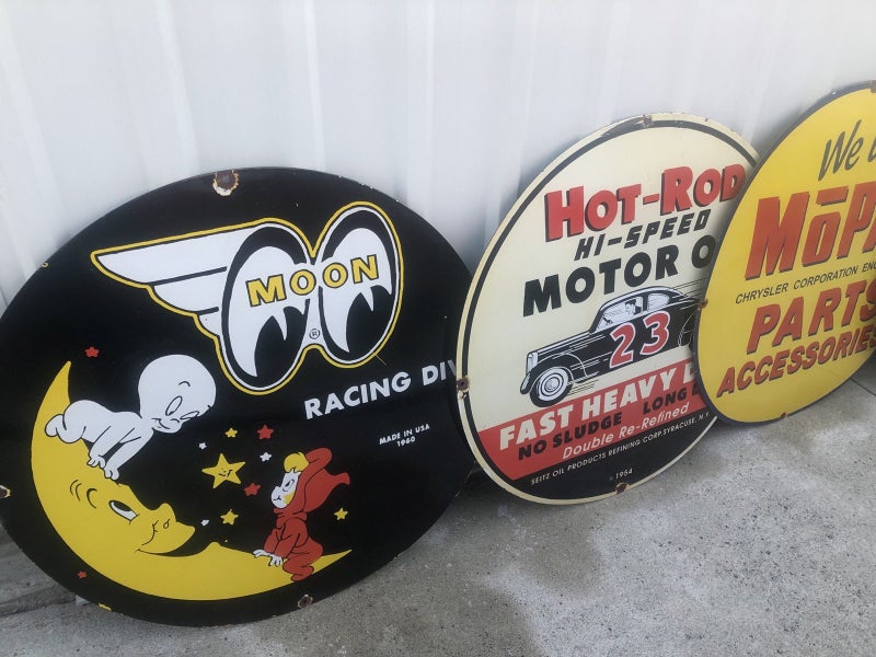 Hot Rod Motor Oil Porcelain Enamel Sign Carousel 2