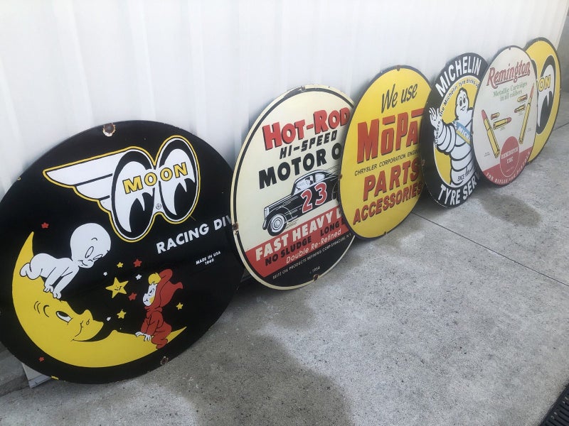 Hot Rod Motor Oil Porcelain Enamel Sign Carousel 3