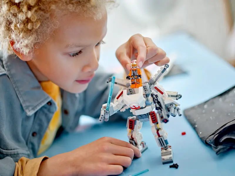 Lego SW Skywalker X-Wing Mech 75390 Carousel 3