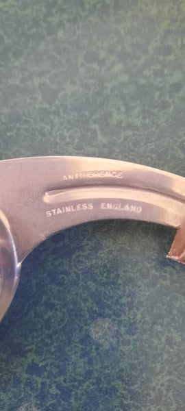 Easy hold curved spoon Carousel 5