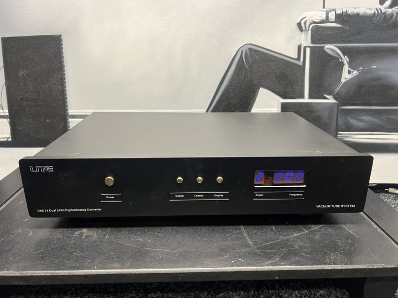 Lite DAC-72 Vacuum Tube System Carousel 1