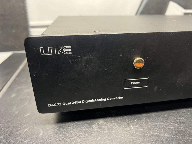 Lite DAC-72 Vacuum Tube System Carousel 2