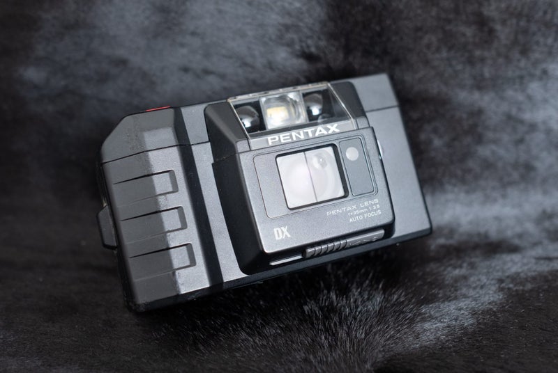 Pentax PC-333 date film compact camera almost new Carousel 2