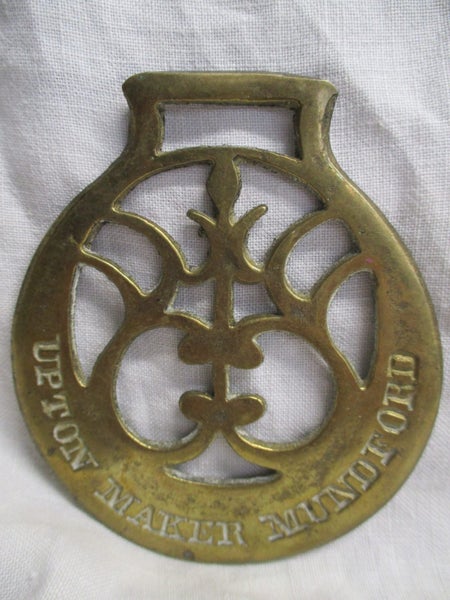 Old Horse Brass - Upyon Maker Mundford - HOB2 0825 Carousel 1