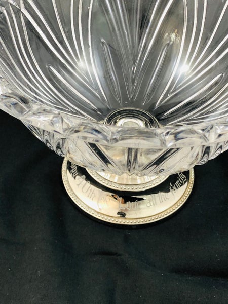 Stunning Pedestal Crystal Bowl (18541)62930697142273114