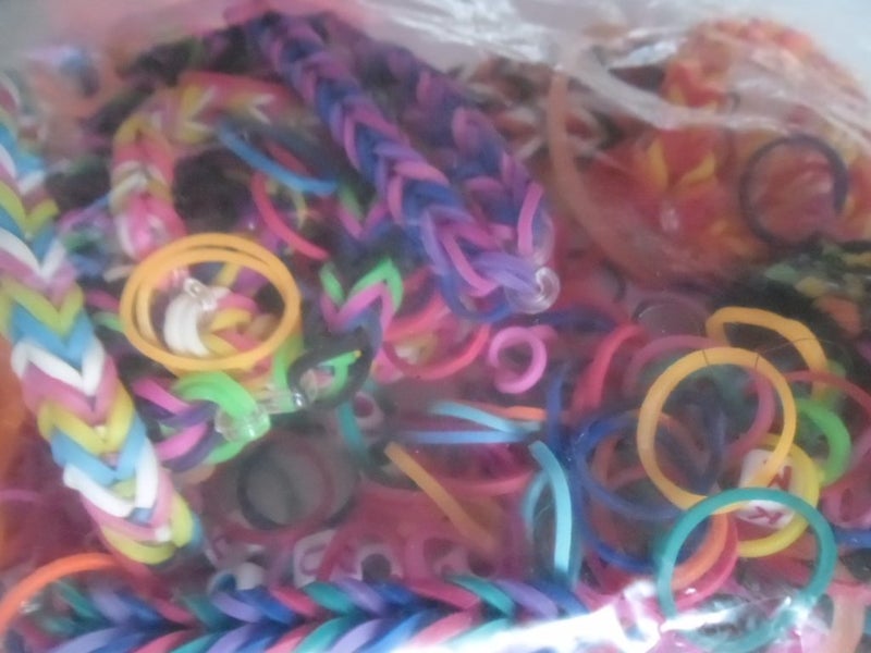 Mixed bag of Loom Bands Carousel 2