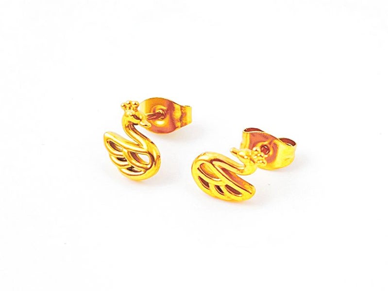 Stud Earrings Carousel 1