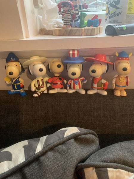 Snoopy McDonald’s toys x 17 Carousel 2