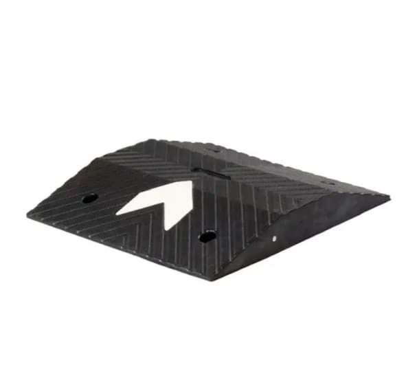 Speed Hump, rubber, 50mm high, 500W x 400D, Black (Each) Carousel 1